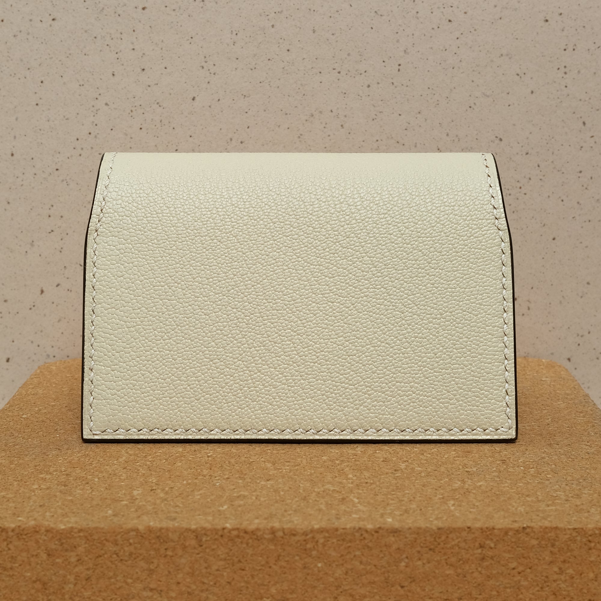 Bifold Card Wallet in Cream Chèvre