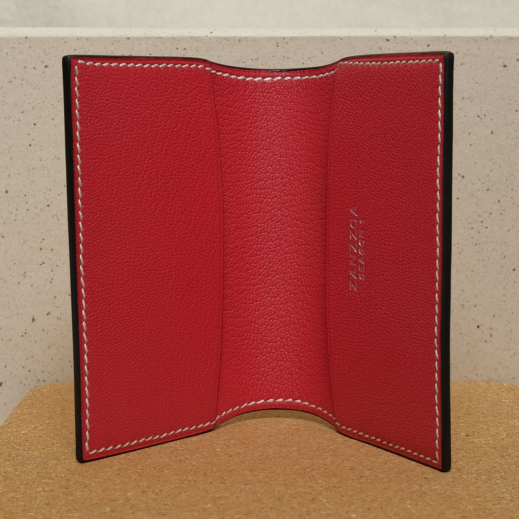 Bifold Card Wallet in Cream Chèvre