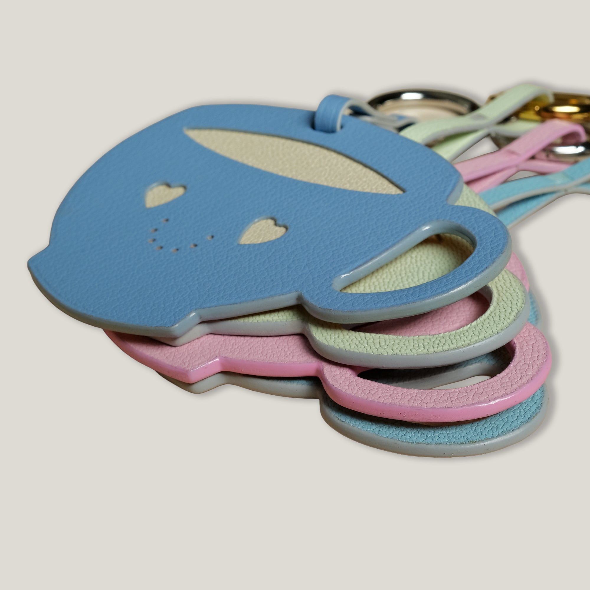 Monsieur Fluff Charm in Blossom Pink Chèvre